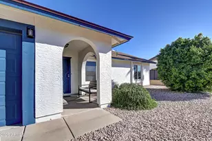 724 W Palomino Dr, Chandler, AZ 85225 - Photo 3