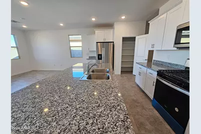 21110 N Blue Agave Drive, Maricopa, AZ 85138 - Photo 3