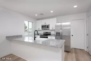 6616 S 22nd Pl, Phoenix, AZ 85042 - Photo 1