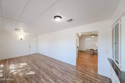 18414 N 5th Place, Phoenix, AZ 85022 - Photo 11