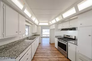 18414 N 5th Pl, Phoenix, AZ 85022 - Photo 17