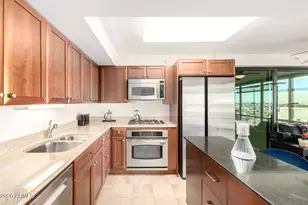 4808 N 24th St, Phoenix, AZ 85016 - Photo 5