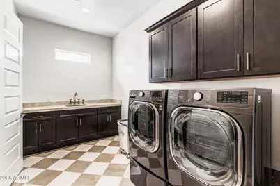 10471 W Quail Avenue, Peoria, AZ 85382 - Photo 11