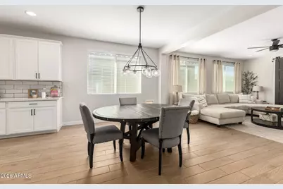 17322 W Valentine Street, Surprise, AZ 85388 - Photo 9