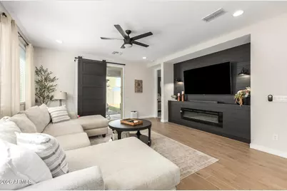 17322 W Valentine Street, Surprise, AZ 85388 - Photo 7