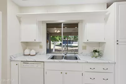 10326 W Prairie Hills Circle, Sun City, AZ 85351 - Photo 17