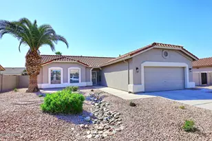 1451 E Palm Beach Dr, Chandler, AZ 85249 - Photo 1