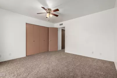 950 W Erie Street, Chandler, AZ 85225 - Photo 35