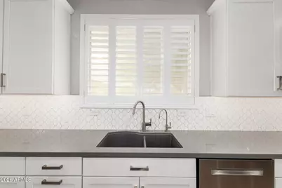 1682 S Henry Lane, Gilbert, AZ 85295 - Photo 19