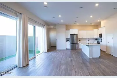 161 E Balsam Drive, Chandler, AZ 85286 - Photo 7