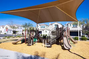 161 E Balsam Dr, Chandler, AZ 85286 - Photo 25