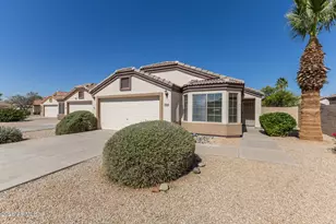 15526 W Lisbon Ln, Surprise, AZ 85379 - Photo 33