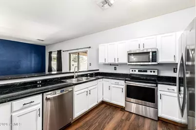 7010 W Lincoln Street, Peoria, AZ 85345 - Photo 9