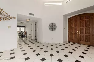 2737 E Arizona Biltmore Circle, Phoenix, AZ 85016 - Photo 15