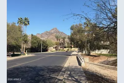 2737 E Arizona Biltmore Circle #7, Phoenix, AZ 85016 - Photo 7
