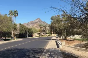 2737 E Arizona Biltmore Circle, Phoenix, AZ 85016 - Photo 7