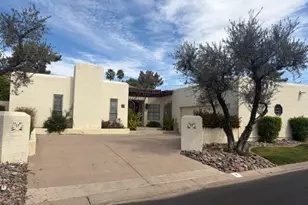 2737 E Arizona Biltmore Circle, Phoenix, AZ 85016 - Photo 1