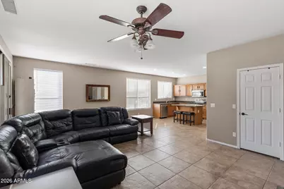 25815 N 67th Drive, Peoria, AZ 85383 - Photo 9