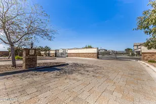 1487 E Blue Spruce Ln, Gilbert, AZ 85298 - Photo 9