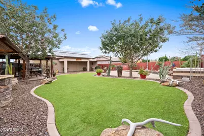 1780 S 222nd Lane, Buckeye, AZ 85326 - Photo 9