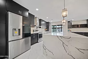 106 E El Camino Dr, Phoenix, AZ 85020 - Photo 11