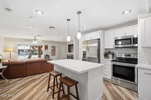 2422 N 37th St, Phoenix, AZ 85008 - Photo 33