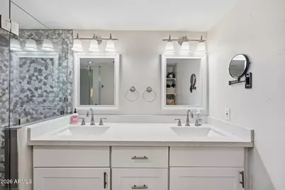 2422 N 37th Street, Phoenix, AZ 85008 - Photo 11