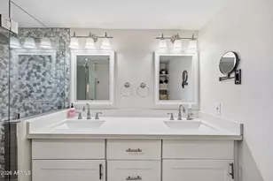 2422 N 37th St, Phoenix, AZ 85008 - Photo 11