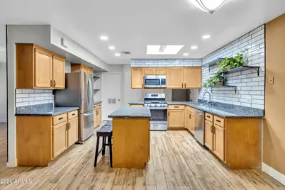 4007 W Solar Drive, Phoenix, AZ 85051 - Photo 7