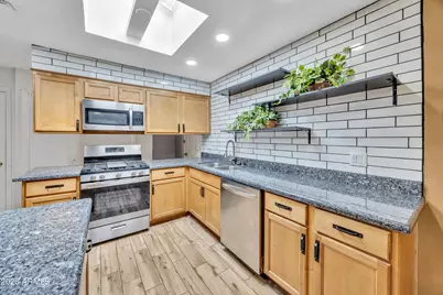 4007 W Solar Drive, Phoenix, AZ 85051 - Photo 9