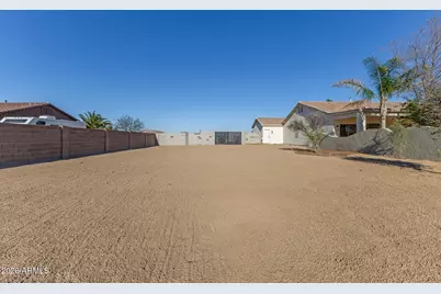 31520 N Sunflower Way, San Tan Valley, AZ 85143 - Photo 35