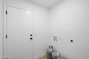 1455 E Brentrup Dr, Tempe, AZ 85283 - Photo 29