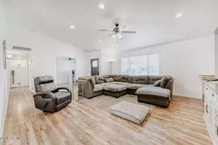 4209 E Acoma Dr, Phoenix, AZ 85032 - Photo 5