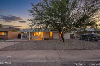 8201 W Earll Drive, Phoenix, AZ 85033 - Photo 1