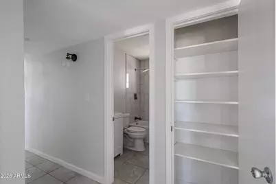 8201 W Earll Drive, Phoenix, AZ 85033 - Photo 27