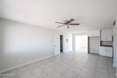 8201 W Earll Drive, Phoenix, AZ 85033 - Photo 7