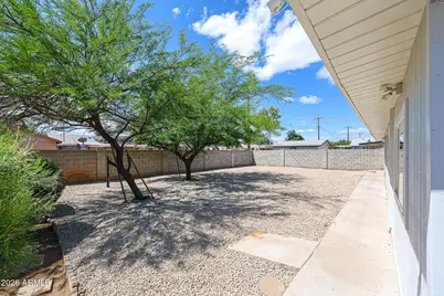 8201 W Earll Drive, Phoenix, AZ 85033 - Photo 39