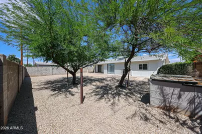 8201 W Earll Drive, Phoenix, AZ 85033 - Photo 41