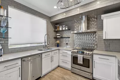 706 E Washington Street #207, Phoenix, AZ 85034 - Photo 17