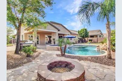 18354 W Monterosa Street, Goodyear, AZ 85395 - Photo 5