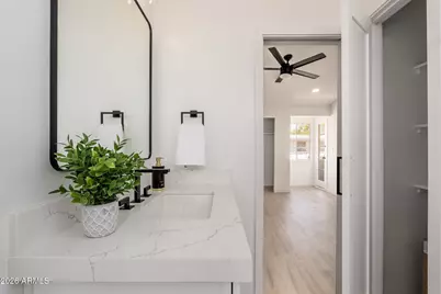 1940 E Orange Drive, Phoenix, AZ 85016 - Photo 27