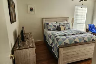 7557 N Dreamy Draw Dr, Phoenix, AZ 85020 - Photo 25