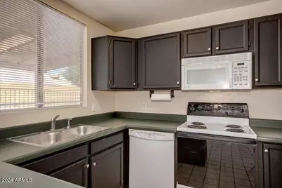 1208 E Wickieup Lane, Phoenix, AZ 85024 - Photo 9