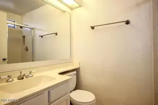 1208 E Wickieup Ln, Phoenix, AZ 85024 - Photo 11