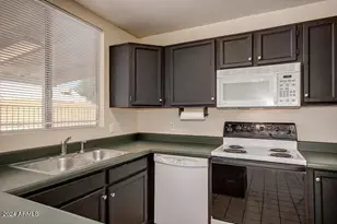 1208 E Wickieup Ln, Phoenix, AZ 85024 - Photo 9