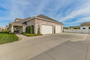 2035 E Haven Circle S, Gilbert, AZ 85298 - Photo 17