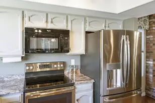 1922 E Myrna Ln, Tempe, AZ 85284 - Photo 17