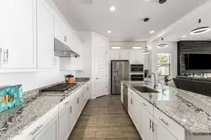 17276 W Aubrey Ln, Surprise, AZ 85387 - Photo 9