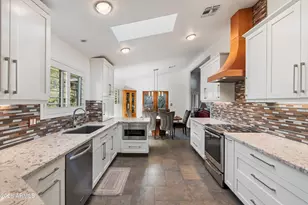 1731 E Waltann Ln, Phoenix, AZ 85022 - Photo 7