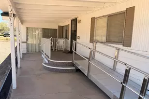 33400 S Melanie Ln, Black Canyon City, AZ 85324 - Photo 11